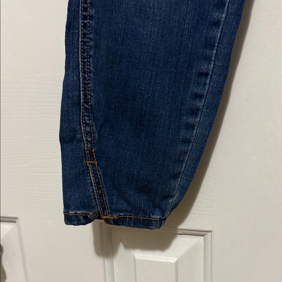 👖 KanCan Distressed Skinny Jeans – Medium Wash (Style KC4086D) {5/26} - Picture 5 of 11